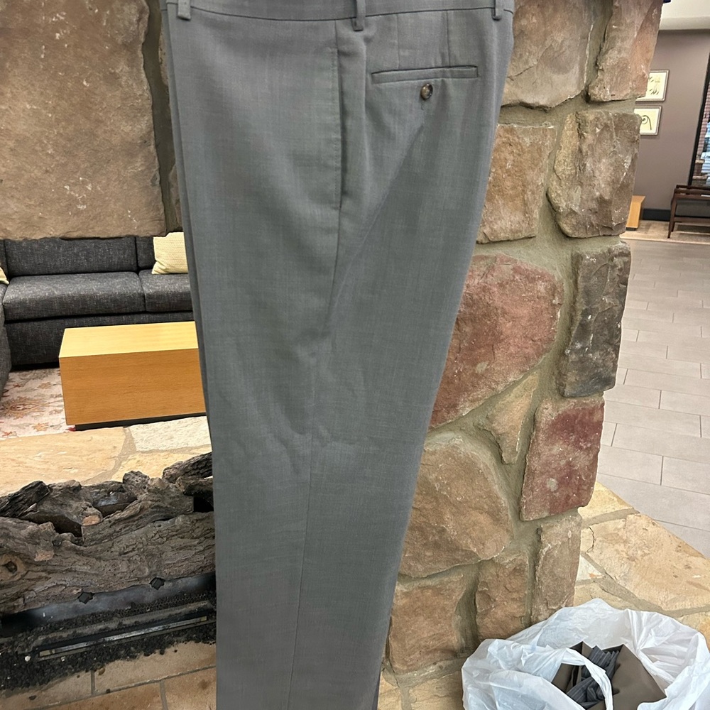 Ralph Ralph Lauren Men's Gray Dress Pants. 34/32